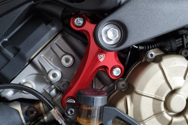 CNC RACING | Engine right holder Ducati Panigale V4 - Streetfighter V4
