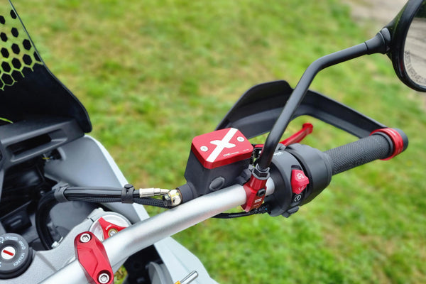 CNC RACING | Front brake fluid reservoir cap Ducati DesertX