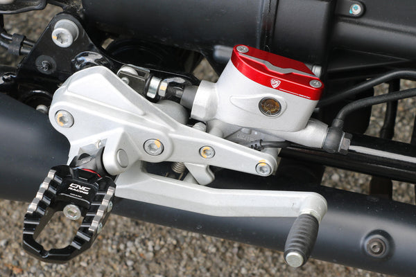 CNC RACING | Rear brake fluid reservoir cap Moto Guzzi