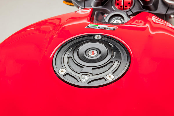 CNC RACING | Fuel tank cap - flange Carbon