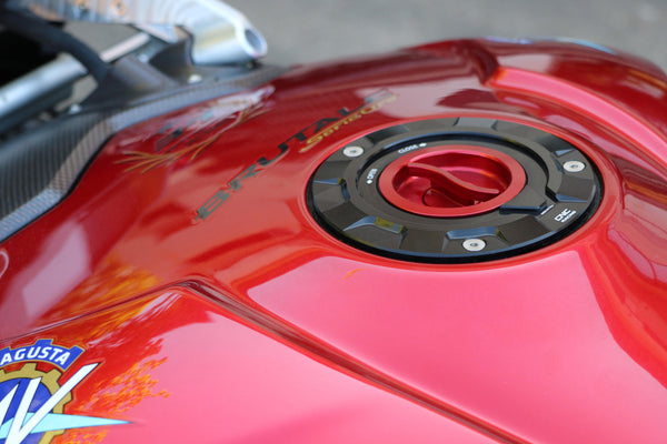 CNC RACING | Fuel tank cap - Fast Open plug