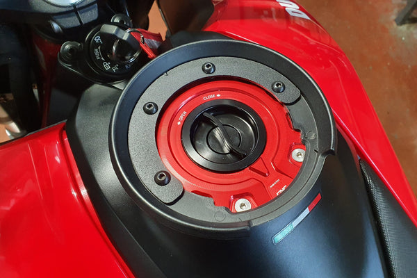 CNC RACING | Fuel tank cap - Tank Lock flange spacers