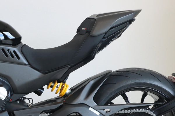 CNC RACING | Rear seat cover Ducati Diavel V4 - Carbon