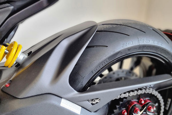 CNC RACING | Rear mudguard Ducati Diavel V4 - Carbon