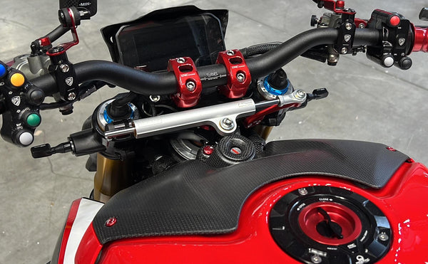 CNC RACING | Ignition switch cover Ducati Streetfighter V4 - Carbon