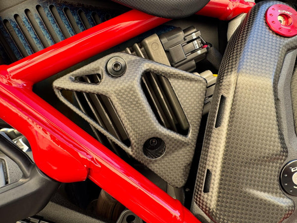 CNC RACING | Voltage regulator protector carbon Ducati Multistrada V4