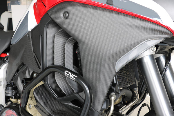 CNC RACING | Radiator side covers Ducati Multistrada V4 - Carbon