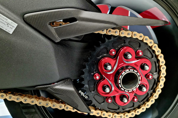 CNC RACING | Upper chain guard carbon Ducati Multistrada V4 Pikes Peak and RS