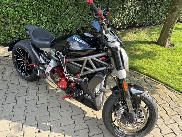 CNC RACING | Radiator side panel matt carbon Ducati XDiavel