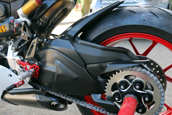 CNC RACING | Protection upper chain carbon Ducati SBK Panigale series