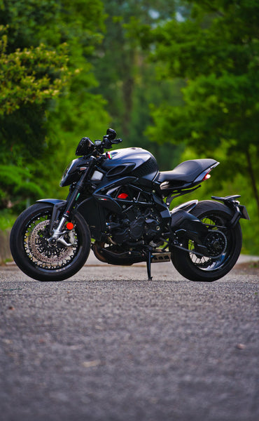 CNC RACING | Lower chain guard carbon MV Agusta