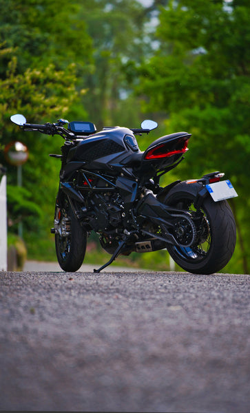 CNC RACING | Lower chain guard carbon MV Agusta