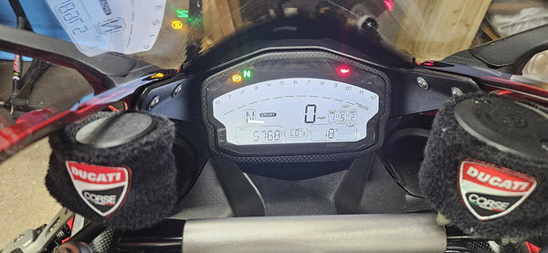 CNC RACING | Instrument panel cover Ducati Panigale - matt carbon