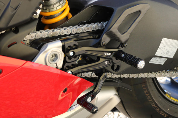 CNC RACING | Heel guard kit for our rearsets Ducati Panigale V4 - carbon matt