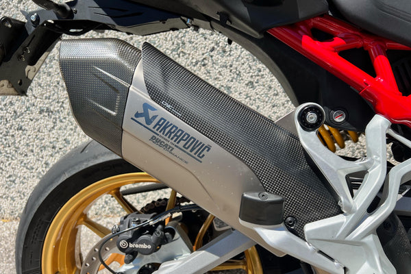 CNC RACING | Exhaust silencer Akrapovic Full System heat guard Ducati Multistrada V4 - Carbon