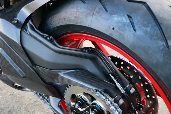 CNC RACING | Protection upper chain carbon Ducati SBK Panigale series