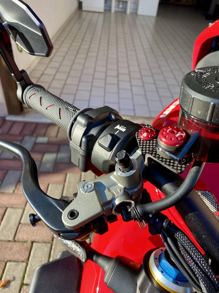 CNC RACING | Front brake and clutch oil tank brackets - matt carbon
