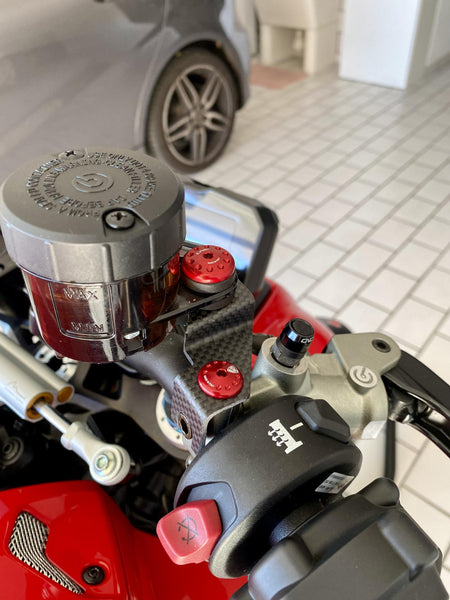 CNC RACING | Front brake and clutch oil tank brackets - matt carbon