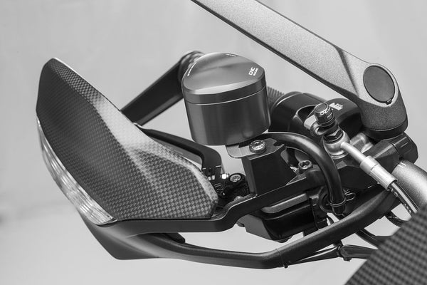 CNC RACING | Upper hand-guard Ducati Multistrada - matt carbon