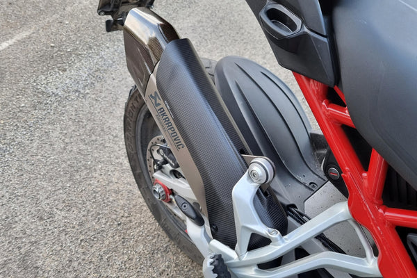 CNC RACING | Exhaust silencer Akrapovic heat guard Ducati Multistrada V4 - Carbon