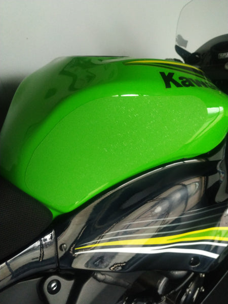 Graves Motorsports Kawasaki ZX-6R Tank Grip