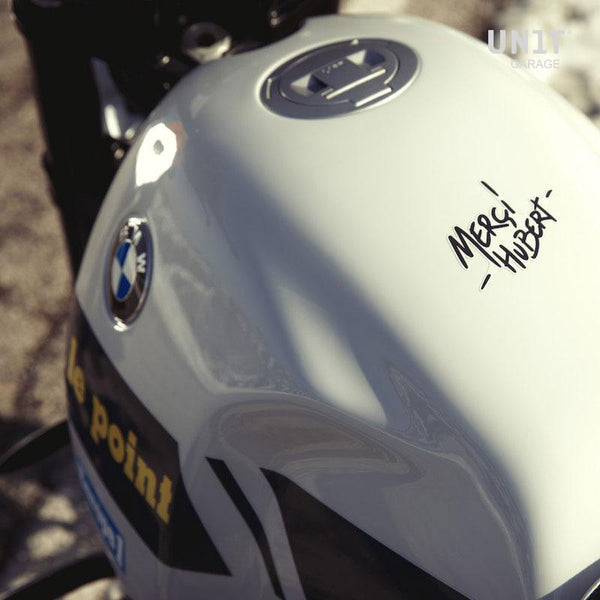 Unit Garage 1686 Le Point stickers