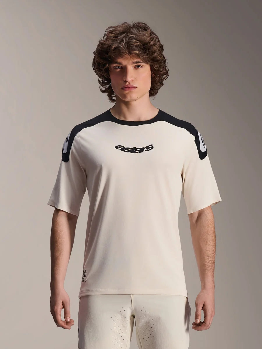 Alpinestars A-Aria Polartec Elite Jersey, Short Sleeve Mountain Bike Jersey, Ecru with black shoulder panels, black astars logo on chest, performance fit MTB apparel
