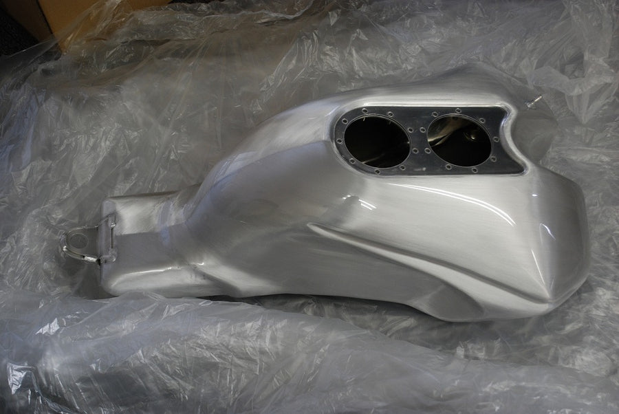 BEATER DUCATI 749/999 Aluminum fuel tank, Hair-lined