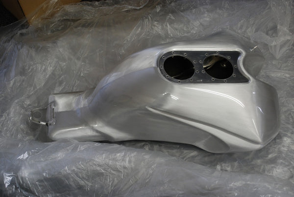 BEATER DUCATI 749/999 Aluminum fuel tank, Hair-lined