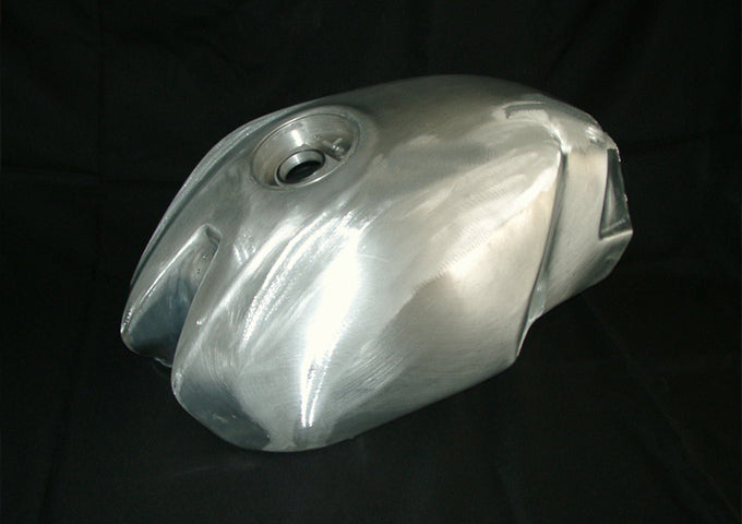 BEATER DUCATI MONSTER900 Aluminum fuel tank-Carburetor