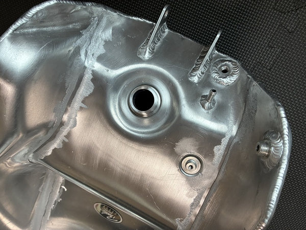BEATER DUCATI MONSTER900 Aluminum fuel tank-Carburetor
