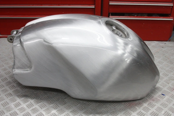 BEATER Ducati Monster S4RS Hair-Lined Aluminum fuel tank