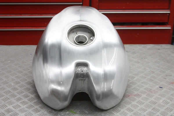 BEATER Ducati Monster S4RS Hair-Lined Aluminum fuel tank