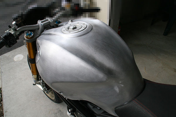 BEATER DUCATI Monster 696/796/1100 Aluminum fuel tank