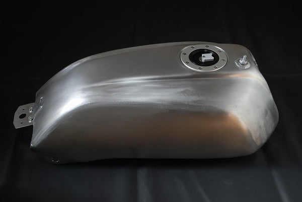 BEATER Honda CB750/900/1100F Aluminum fuel tank
