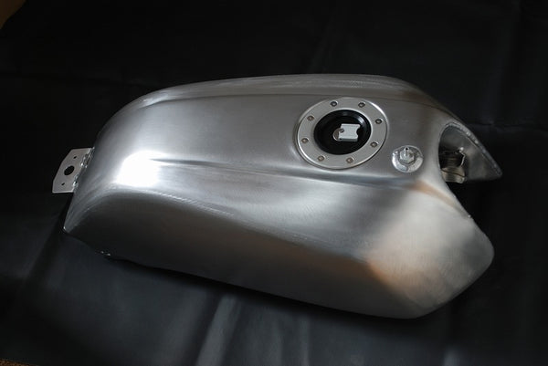 BEATER Honda CB750/900/1100F Aluminum fuel tank
