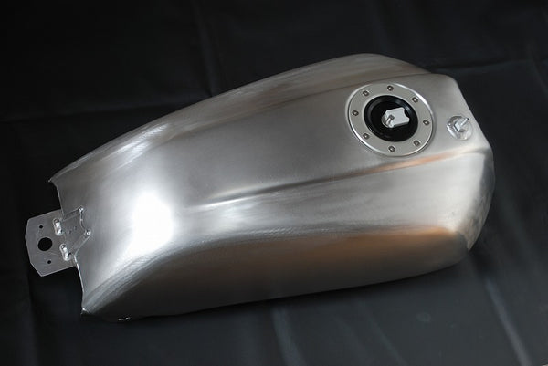 BEATER Honda CB750/900/1100F Aluminum fuel tank