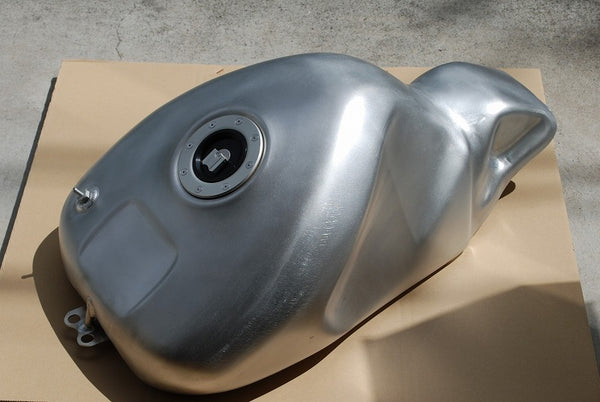 BEATER Honda RVT1000R RC51 Aluminum fuel tank