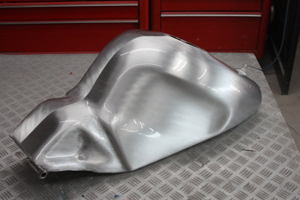 BEATER Honda RVT1000R Hair-lined Aluminum fuel tank