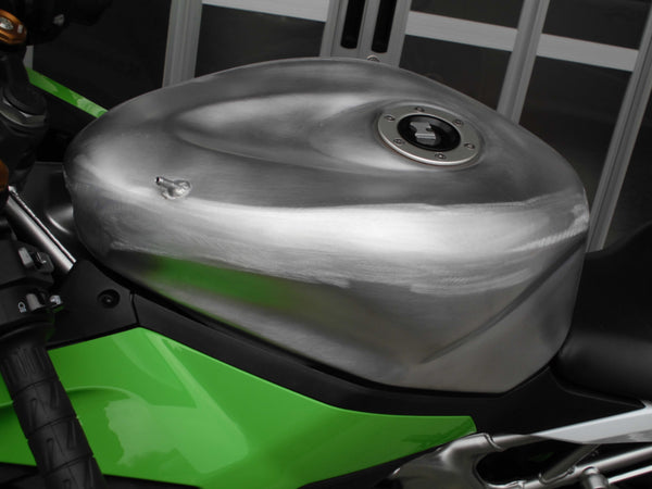 BEATER 2025- Kawasaki ZX-4R