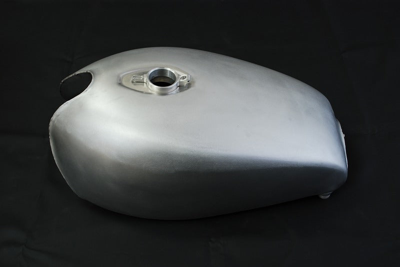 BEATER Kawasaki Z900 Aluminum fuel tank