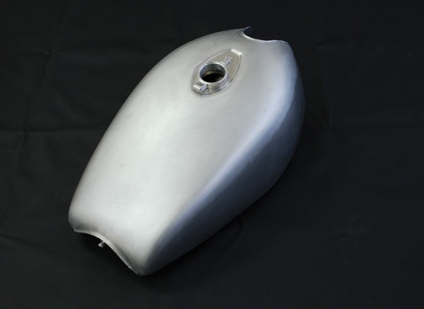 BEATER Kawasaki Z900 Aluminum fuel tank