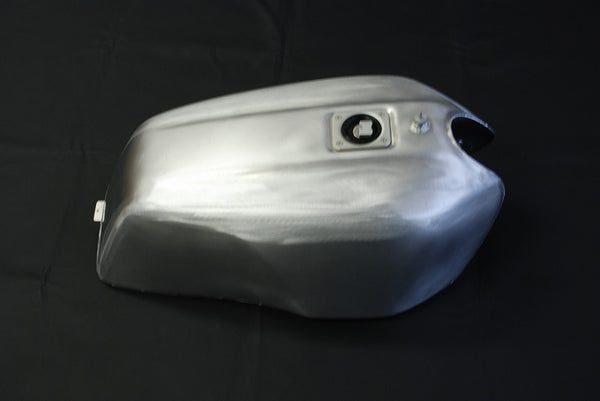 BEATER Kawasaki Z1000R Aluminum fuel tank