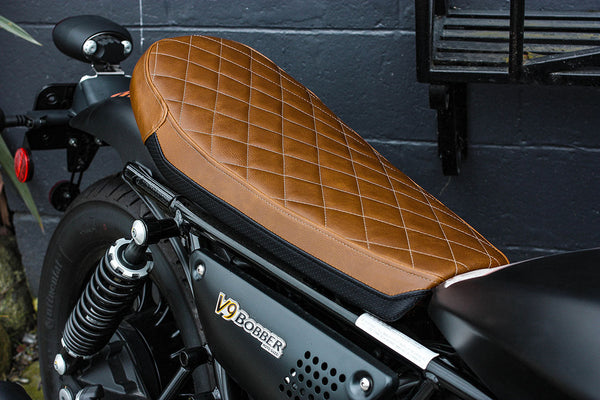 Moto Guzzi | V9 Bobber 17-18 | Vintage | Rider Seat Cover