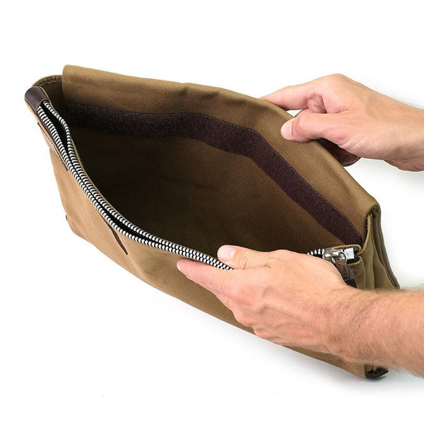 Unit Garage U041 Fezzan Canvas Messenger Bag