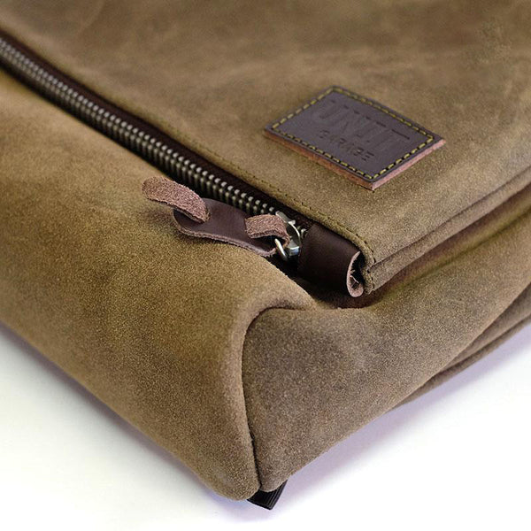 Unit Garage U042 Fezzan Messenger Bag Crust leather