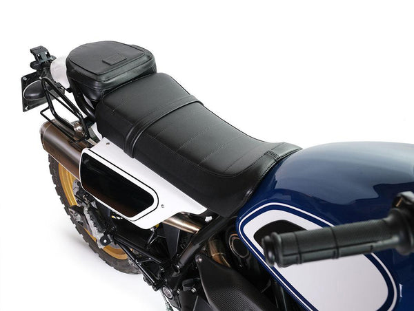 Unit Garage 2704 Bag / Saddle Passenger in sky