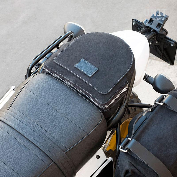 Unit Garage 2704BL_BL Passenger Bag/Seat in canvas
