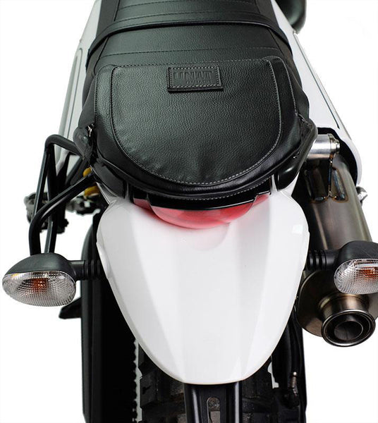 Unit Garage 2704 Bag / Saddle Passenger in sky