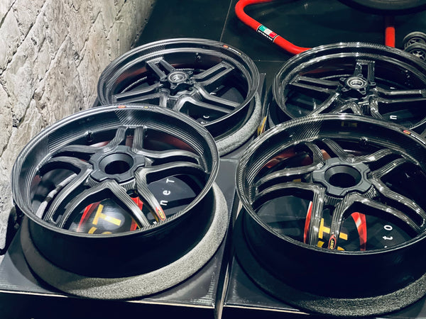 BST Rapid TEK carbon fiber motorcycle wheel – DENNISPOWERSPORT actual product photo